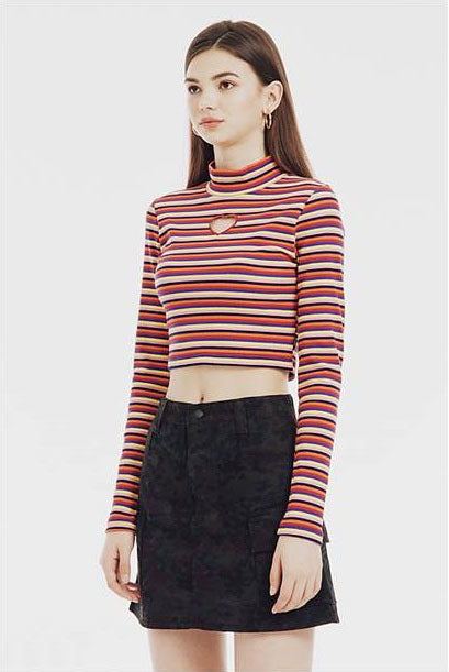 Red Heart Stripe Crop T-Shirt(ITZY Merch) Andtheother